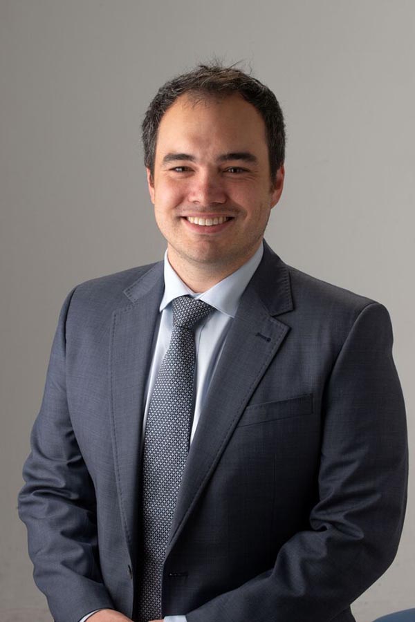 Dr Jonathan Cho